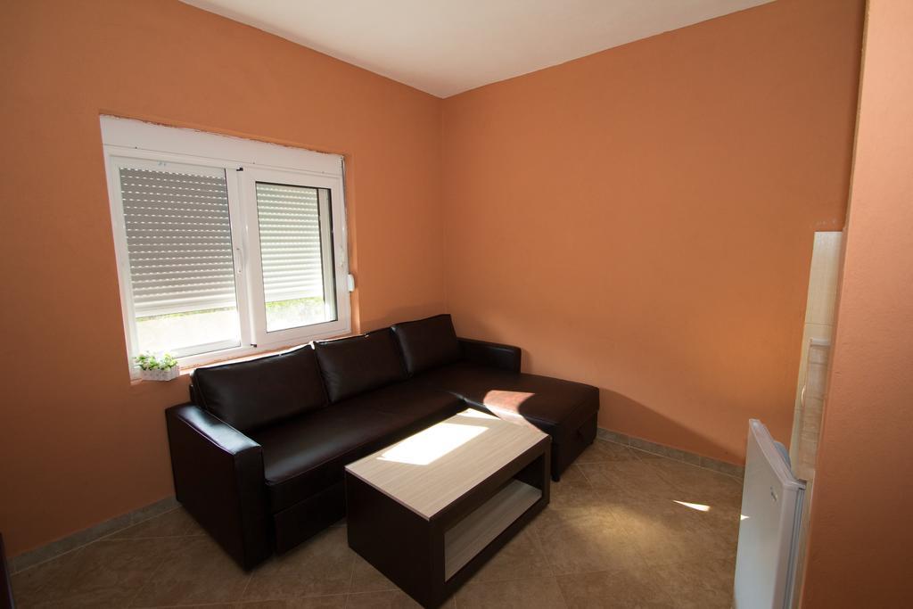 Sunrise House Apartments Ulcinj Exterior photo