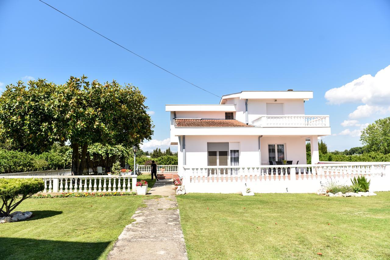 Sunrise House Apartments Ulcinj Exterior photo